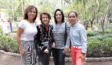  Elsa Tamez, Licha de Carreras, Cuca Díaz Infante y Lorena Torres.
