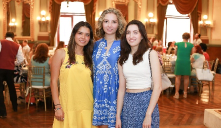  Cecilia Oviedo, Inés González y Rafaela Hernández.