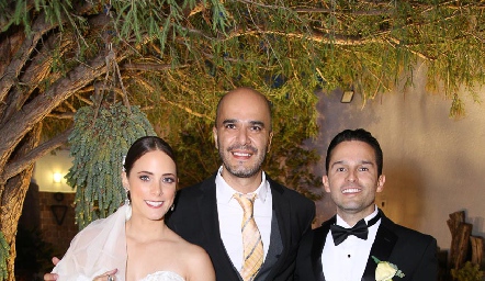  Rebeca Acosta, Felipe Córdova y Arturo González.