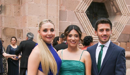  Sofia Romero,  Gerardo Cabrero y Dana Lara.
