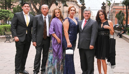  Javier Acosta, Javier Torres, Adriana Acosta, Maricela Marroquin, Ariosto Acosta y Beatriz Alvares.