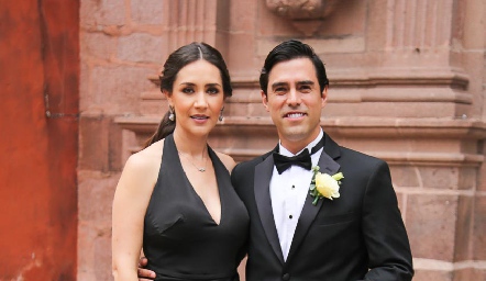  Alejandro González y Estefania Gutiérrez.