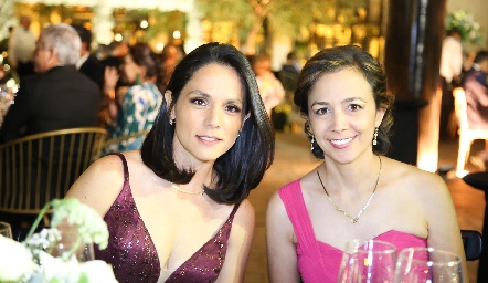  María Elena Del Rio y Fernanda González.