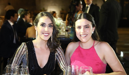 Esthela Yañez y Alejandra Yañez.
