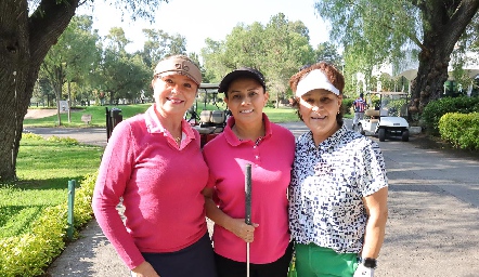  Isabel Camargo, Laura Magaña y Miriam Bravo.