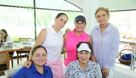  Ana Acebo, María Acebo, Miriam Bravo Toyita Villalobos y Ale Pérez.