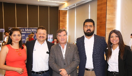  Iaris Carvajal, Victor Carvajal, Luis Gerardo Ortuño, Victor Carvajal y Virginia Martínez.