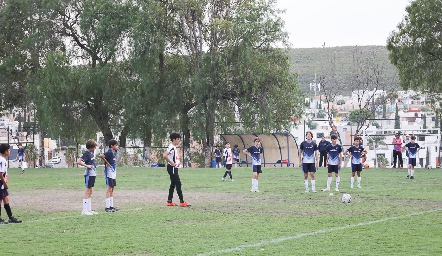  Partido de futbol, Andes y Salesiano.