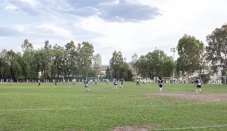  Partido de futbol, Andes y Salesiano.