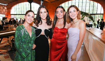  Maribel Rodríguez, Carmelita Del Valle, Maríanela Villasuso y Ana Pao Rangel.