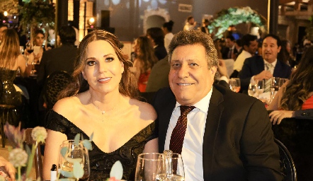  Oscar Cabral y Susana Ayech .