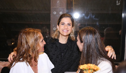  Mireya Payán, Vale Siller y Mónica Abud.