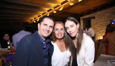  Felipe Salazar, Mireya Payán y Mónica Abud.