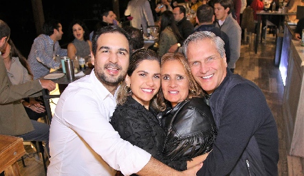  Rubén Leal, Valeria Siller, Mireya Payán y Humberto Siller.