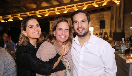  Valeria Siller, Marcela Payán y Rubén Leal.