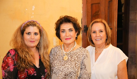  Silvia Foyo, María Zendejas y Yolanda Valdez.