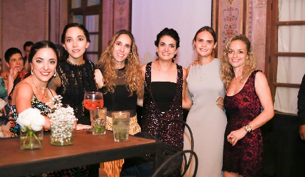  Ligia Arriaga, Mónica Villanueva, Montse Martínez, Ana Sofía Velázquez, Miriam García y Vero Alvarado.
