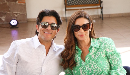  Marcelo Lozano y Karina Hernández.