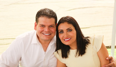  Edmundo Baconier y Ana Cristina Noyola.