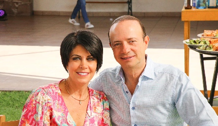  Zayra Ríos y Carlos Casillas.