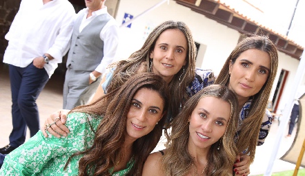  Karina Hernández, Bibi Perea, Marce Rubio y Lourdes Orozco.