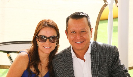  Gabriela Albores  y Nazario Pineda.