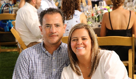  José Enríquez y Carolina Rodríguez.