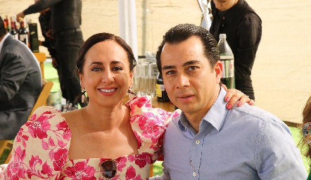  Liliana Subiri y Héctor Gómez.