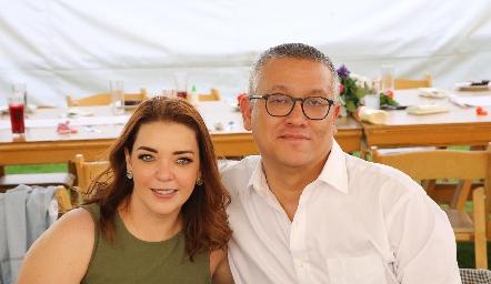  Mariana Dávila y Aldo Torres.