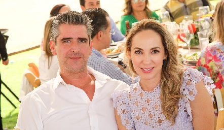  Juan y Lila Güemes.
