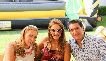  Mariana Torres, Ale Salas y Amadeo Calzada.