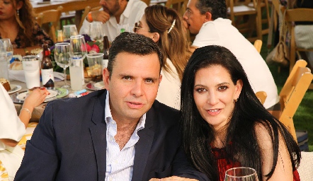  José y Patricia Tanus.