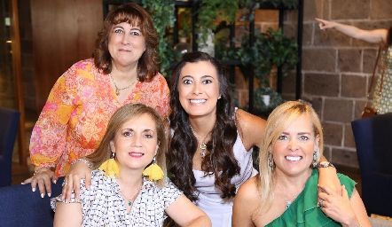  Mónica González, Margarita Ruiz Esparza, Mariana López y María Esther Guerra.
