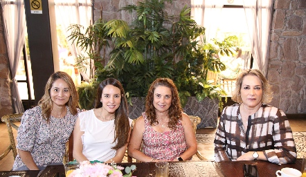  Fernanda Martínez, Fernanda de la Garza, Rocío Alcalde y Alejandra Medina.