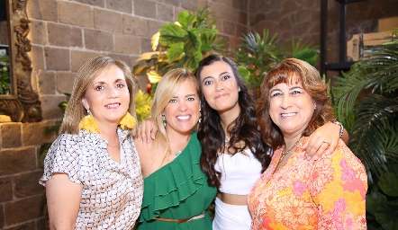 Margarita Ruiz, María Esther Guerra, Mariana López y Mónica González Aragón.