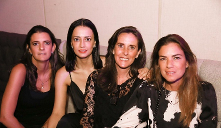  Daniela Rivero, Cristi Villanueva, Paola Meade y Vale Ibarra.