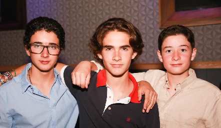  Patricio Flores, Manuel De Antuñano y Juan Pablo Dieguez.