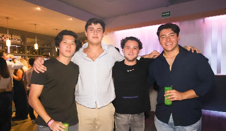  Ahyun, Omar, Carly y Mauricio.