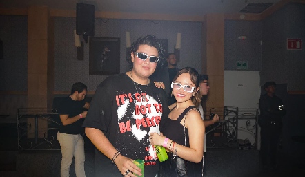  Mau Leal y Danna Nigo .