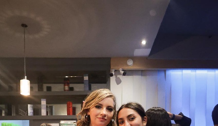  Inés González  De Antuñano y Marijó Romo 