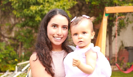  Paola Córdova y Cayetana.