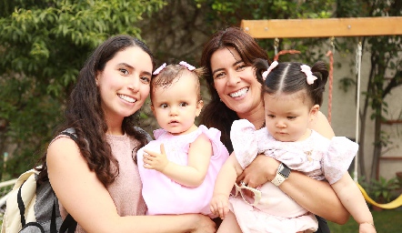  Paola y Cayetana, Mireya y Mireya.