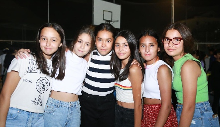  Andrea, Mónica, Regina, María Julia, Ximena y Romina.