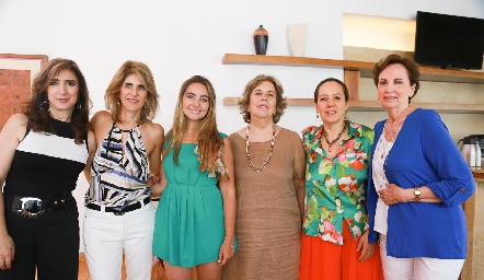  Martha Abud, Rocío Güemes, Bety Medlich, Josefina Güemes, Mónica y Carmelilta Reynoso.