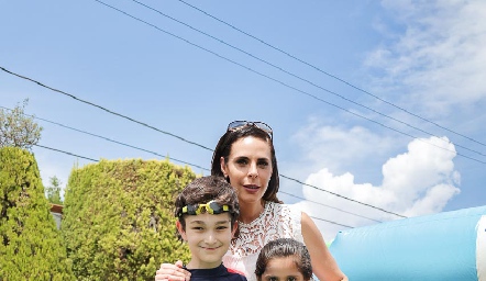  Malaika Neuman, Valeria y Matias.