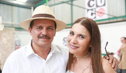  Marta Alicia García y Juan José Gámez.