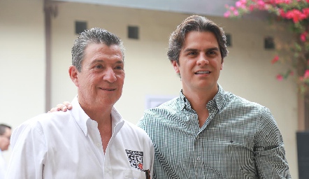  Gabriel González y Juan Carlos Valladares.