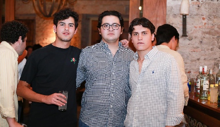  Diego Gómez, Juan Pablo Pruneda y Piero Pizzuto.