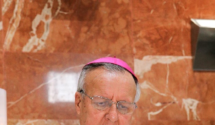  Arzobispo emérito Jesús Carlos Cabrero.
