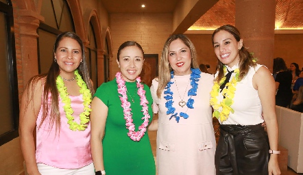  Diana Martínez, Karla González, Nadia Gutiérrez y Karla Gama.